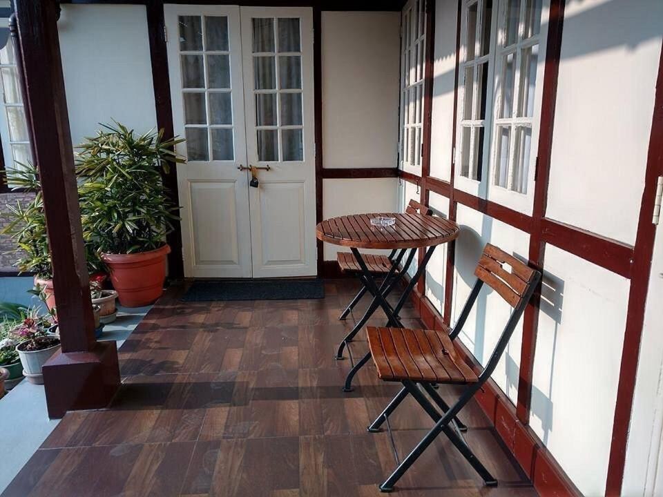 Cafe Shillong Bed & Breakfast Bed and Breakfast Εξωτερικό φωτογραφία